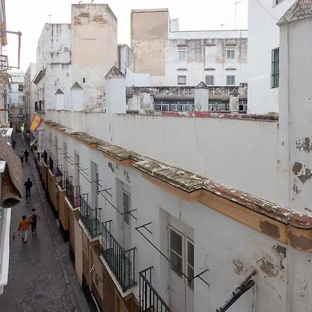 Colonial * Cádiz